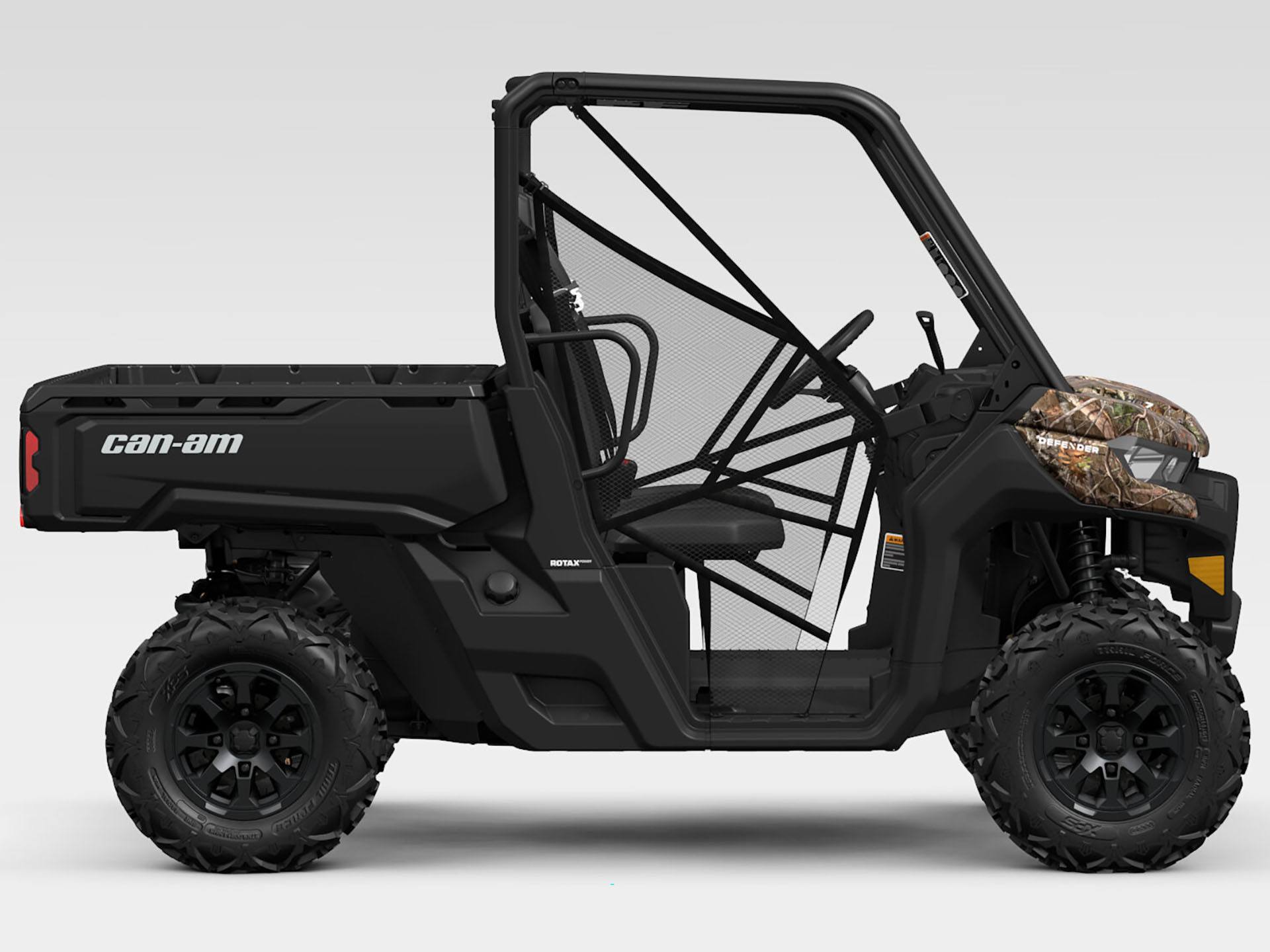 2025 Can-Am Defender DPS HD7 in Santa Maria, California - Photo 2