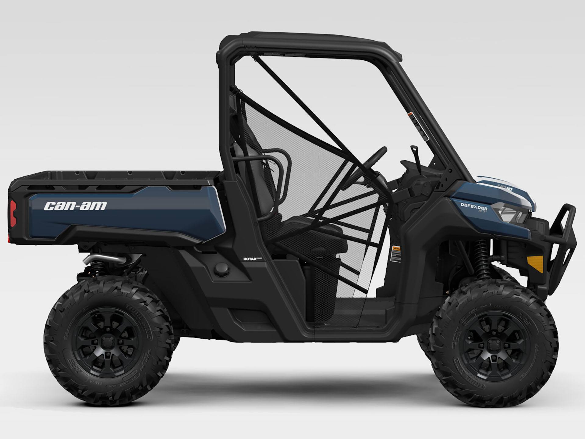 2025 Can-Am Defender XT HD10 in Santa Maria, California - Photo 2