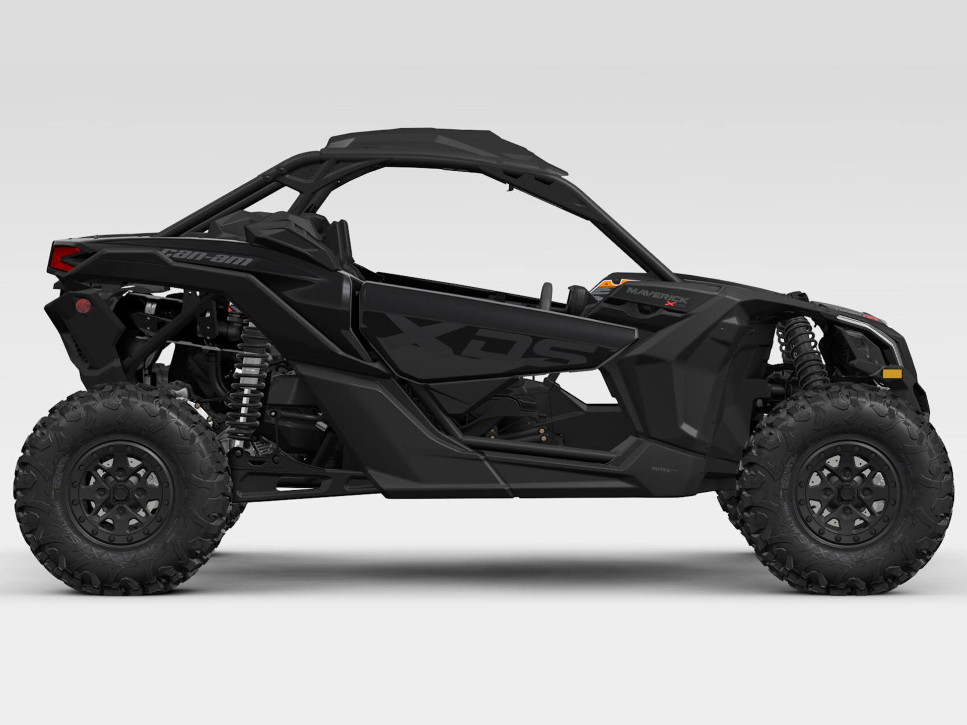 2025 Can-Am Maverick X3 X DS Turbo RR in Santa Maria, California - Photo 2