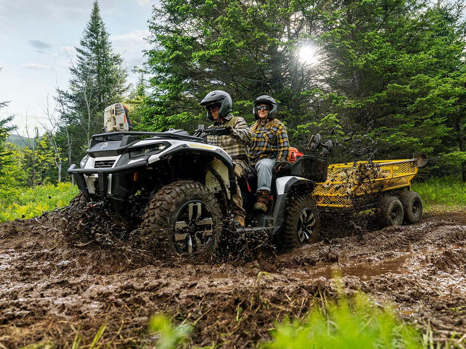 2026 Can-Am Outlander Electric MAX in Huron, Ohio - Photo 9