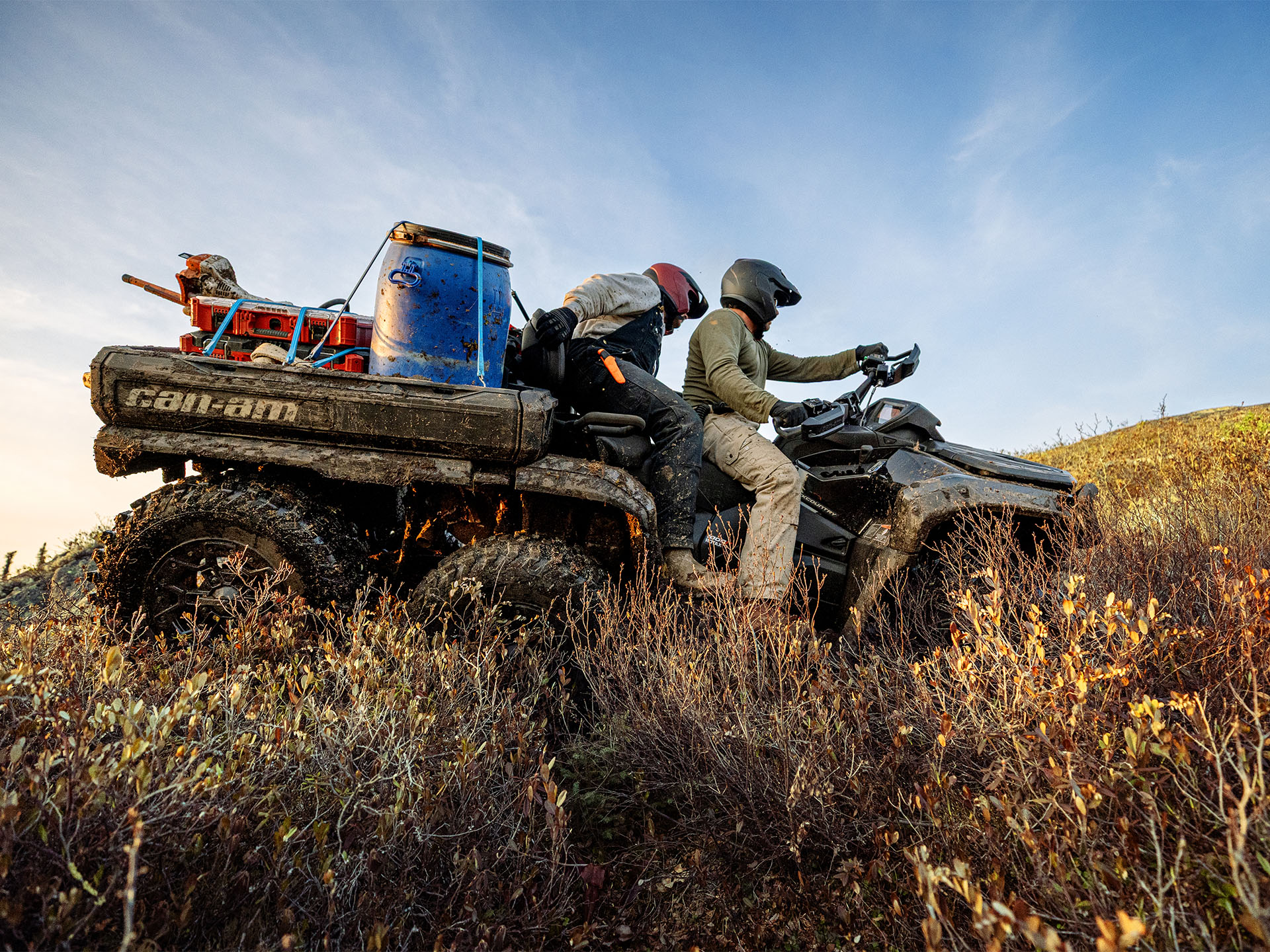 2026 Can-Am Outlander MAX 6x6 Backcountry 1000R in Tyngsboro, Massachusetts - Photo 2