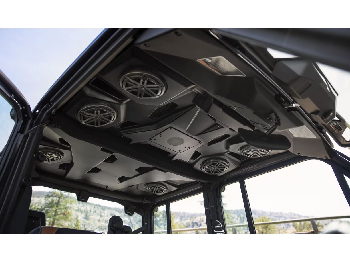 2026 Can-Am™ Defender DPS HD10 6