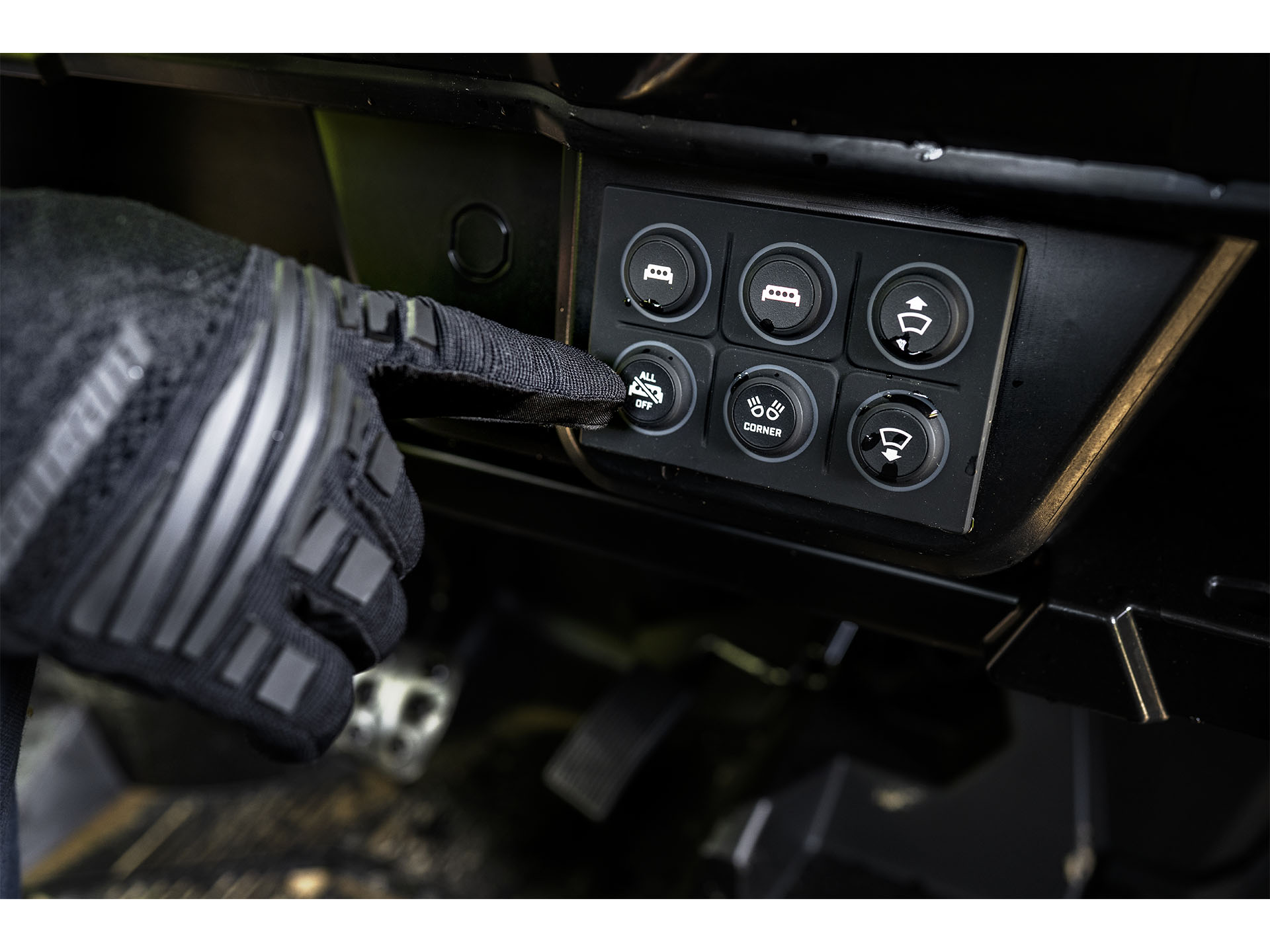 2026 Can-Am Defender XT HD11 with 10.25 in. touchscreen display in Columbia, Missouri
