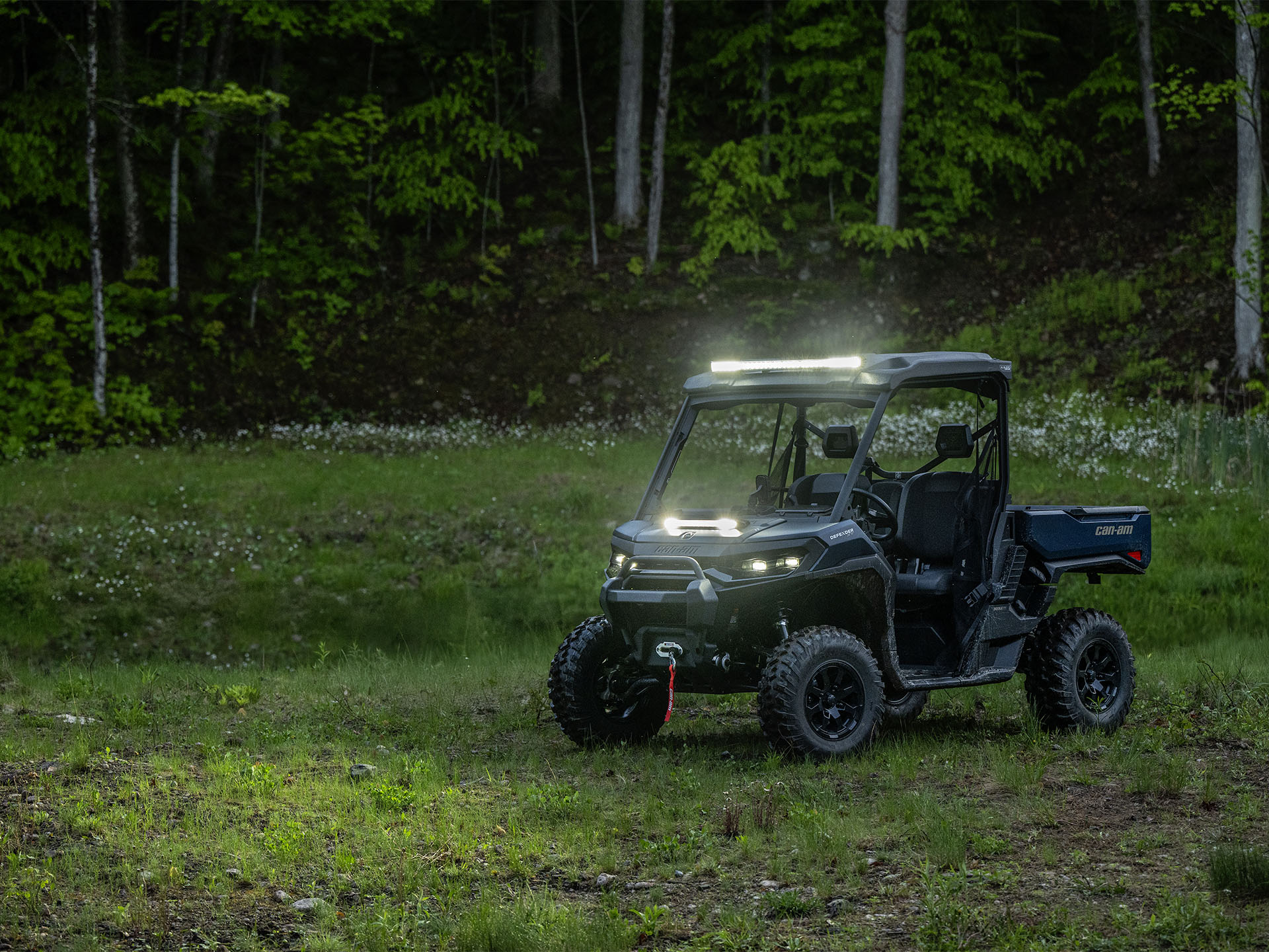 2026 Can-Am Defender XT HD11 with 10.25 in. touchscreen display in Columbia, Missouri