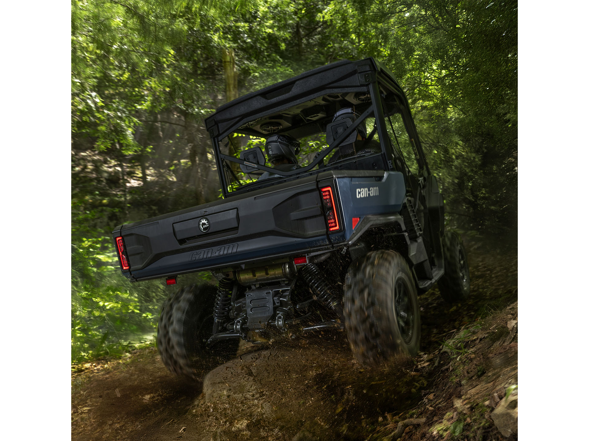2026 Can-Am Defender XT HD11 with 10.25 in. touchscreen display in Columbia, Missouri