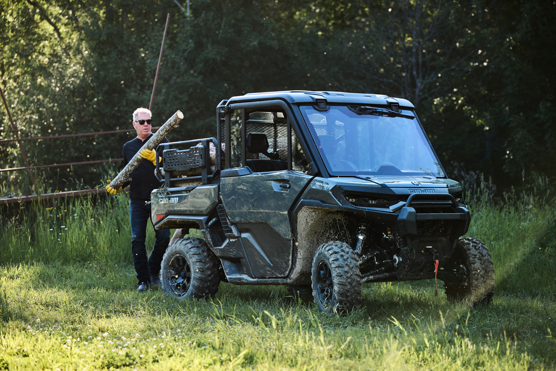 2027 Can-Am™ Defender XU XT CAB HD10 10