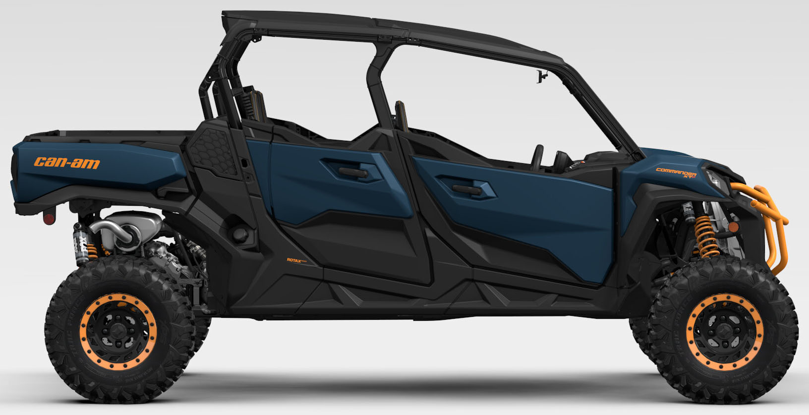 2027 Can-Am™ Commander MAX XT-P 3