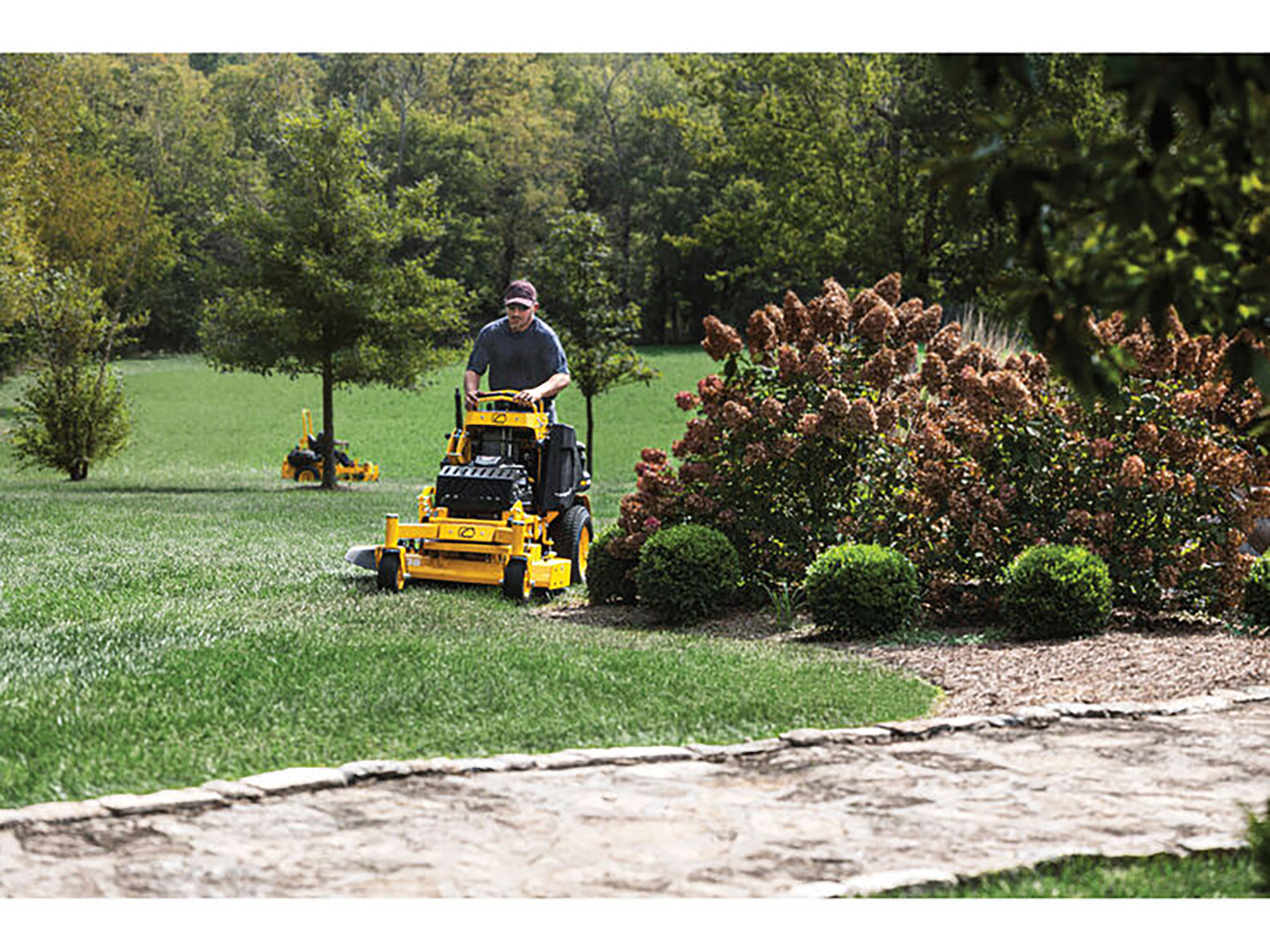 New 2025 Cub Cadet PRO X 636 36 in. Kawasaki FS600V 18.5 hp