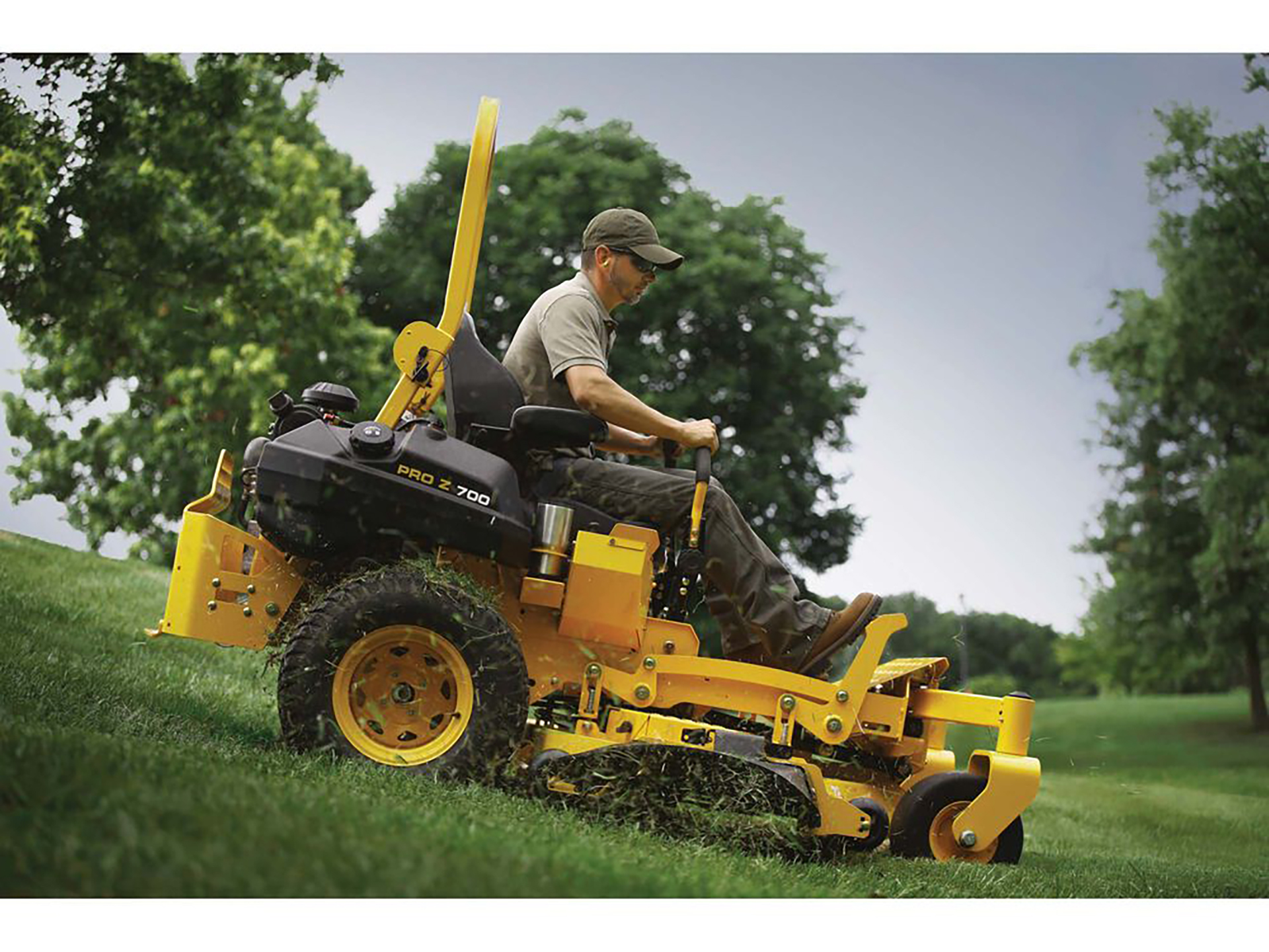 New 2025 Cub Cadet PRO Z 772L 72 in. Kawasaki FX921V 31 hp