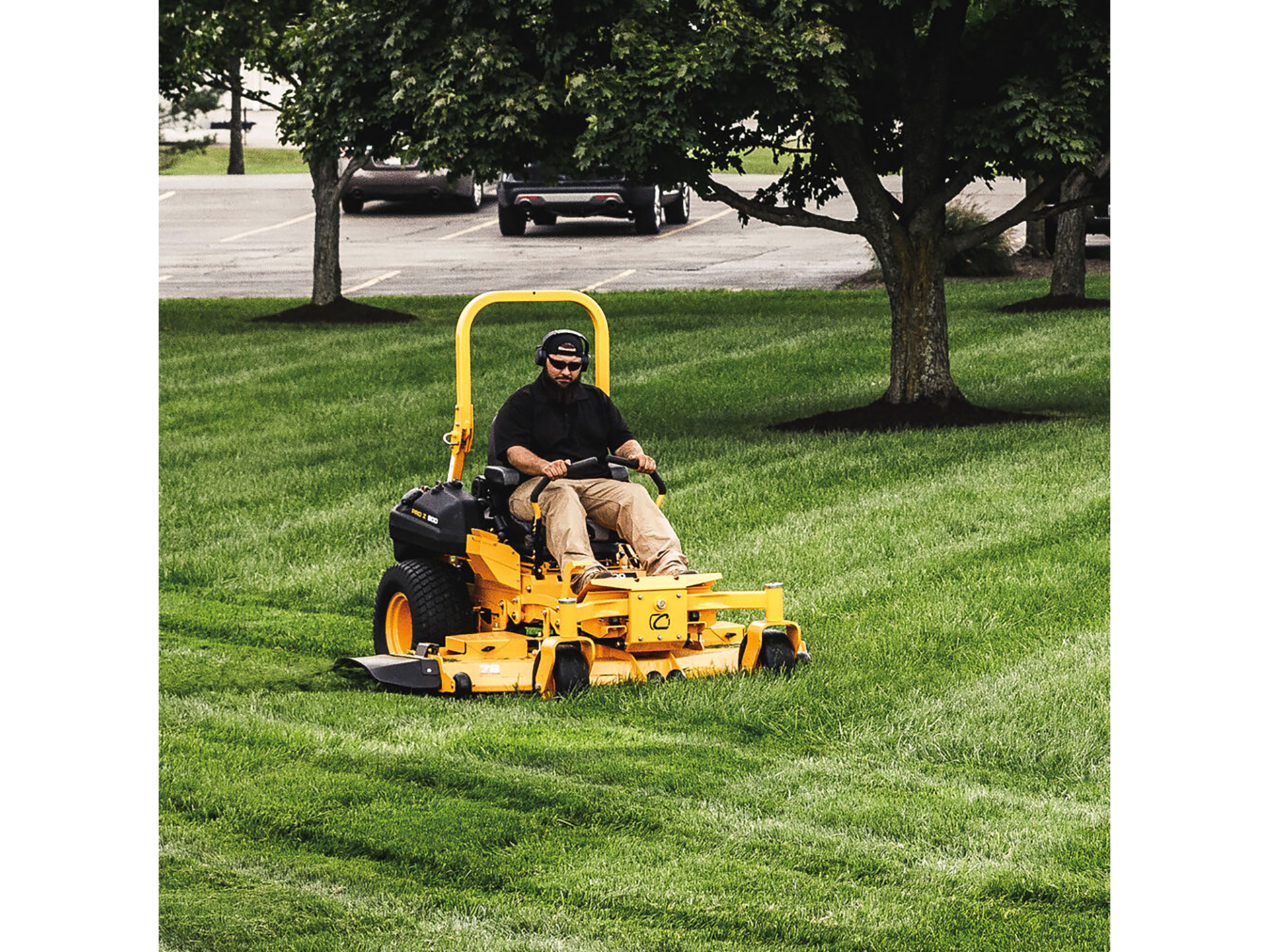New 2025 Cub Cadet PRO Z 972L EFI 72 in. Kawasaki FX1000V 38.5 hp