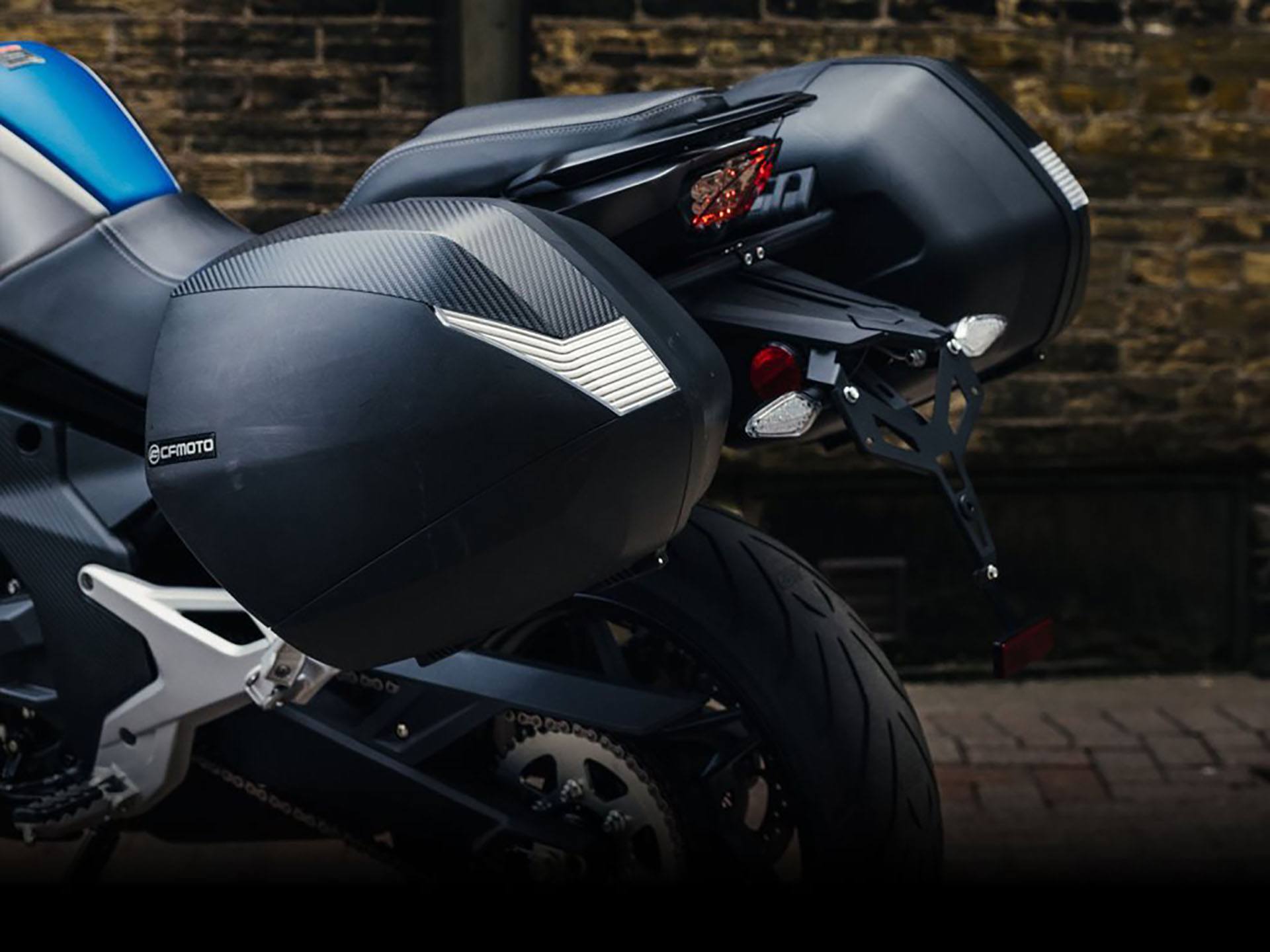 2023 CFMOTO 650 Adventura in Lacey, Washington - Photo 4