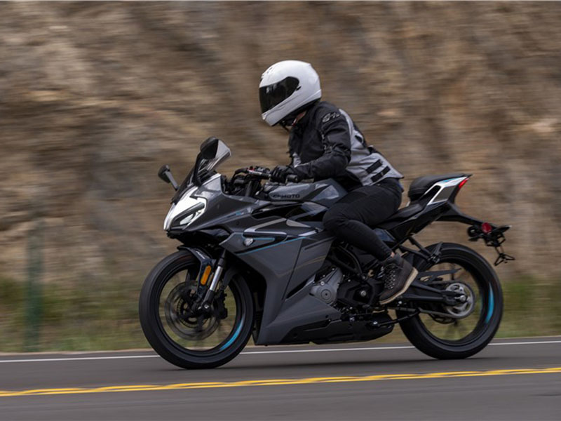 2023 CFMOTO 300SS in San Antonio, Texas - Photo 26