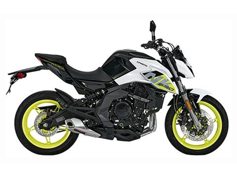 2023 CFMOTO 650NK in Enfield, Connecticut - Photo 2