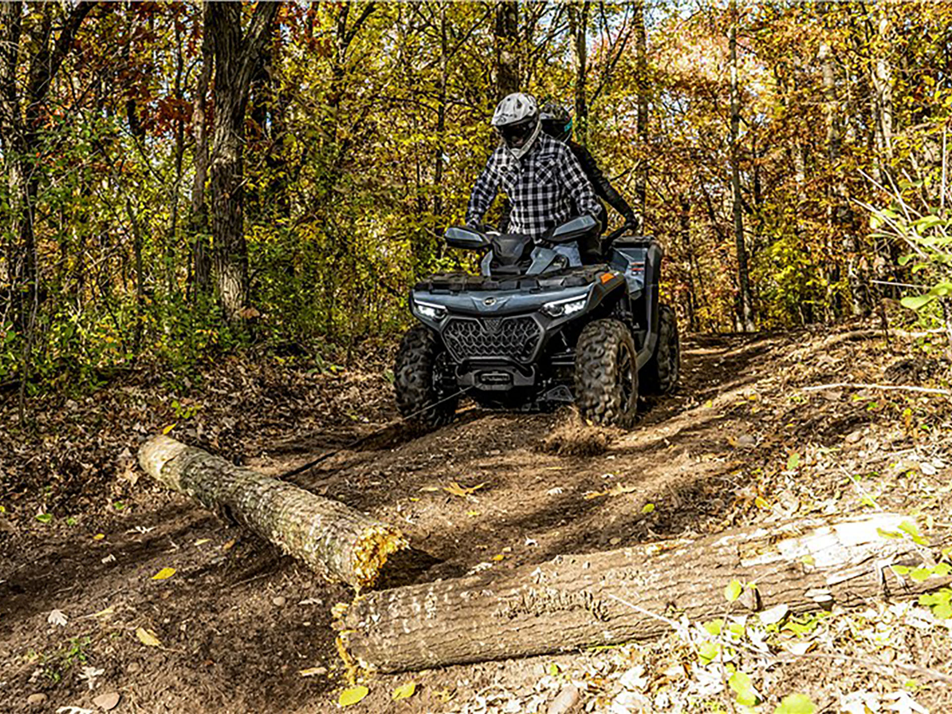 2024 CFMOTO CForce 800 Touring in Foxboro, Massachusetts - Photo 8