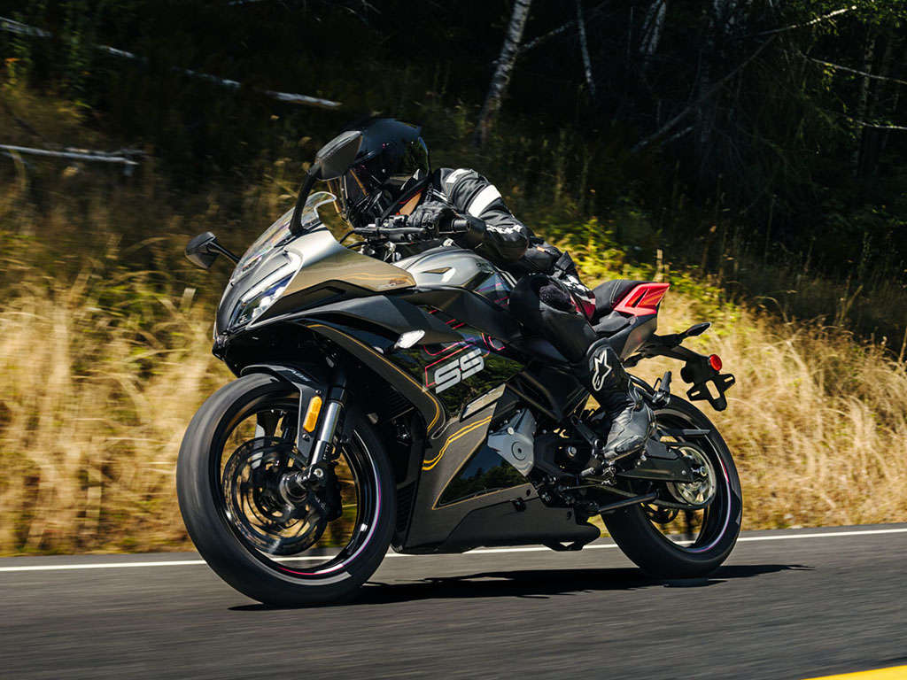 2024 CFMOTO 300SS in Indianapolis, Indiana - Photo 10
