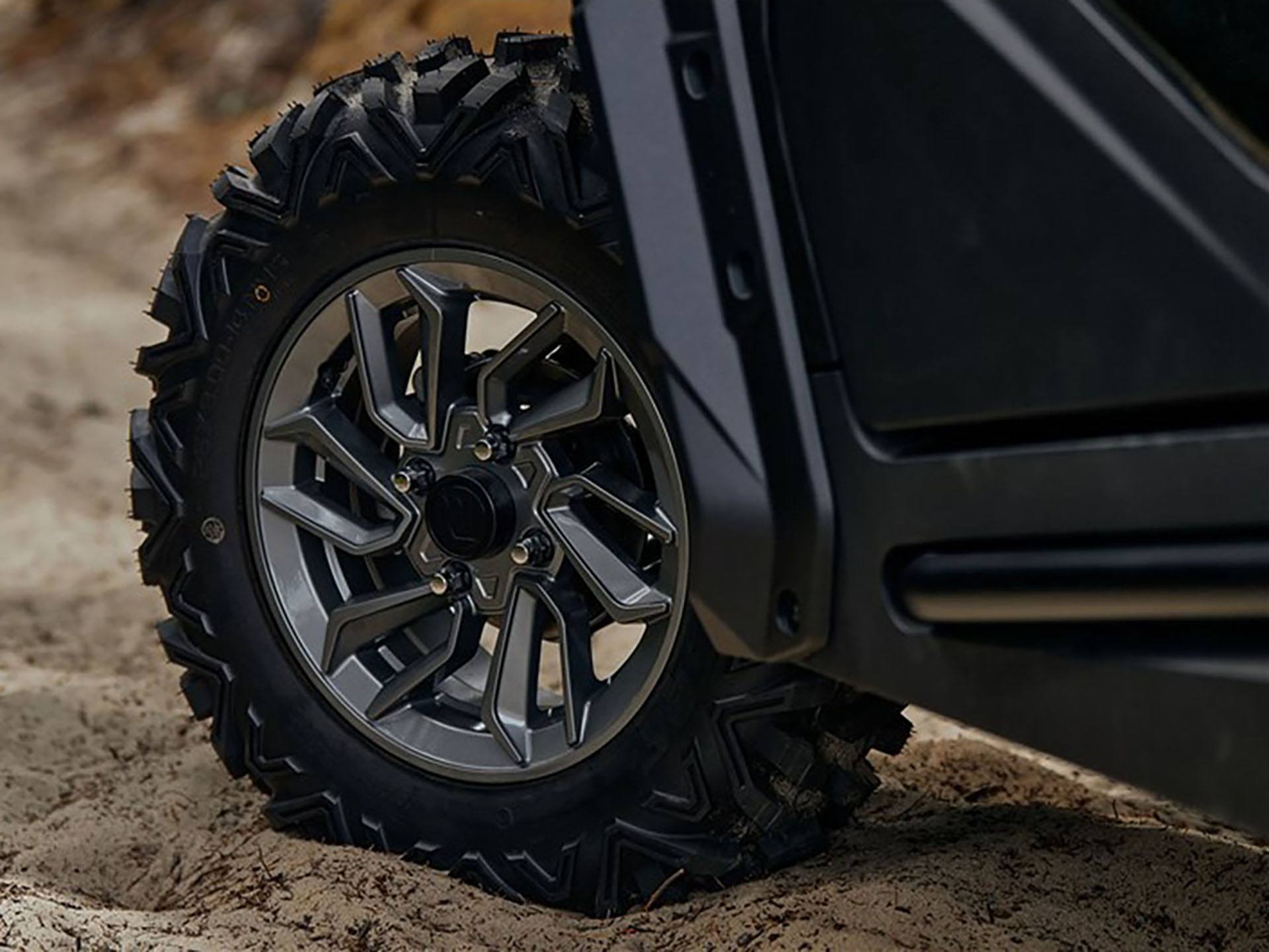 2024 CFMOTO ZForce 800 Trail in Fort Myers, Florida - Photo 12