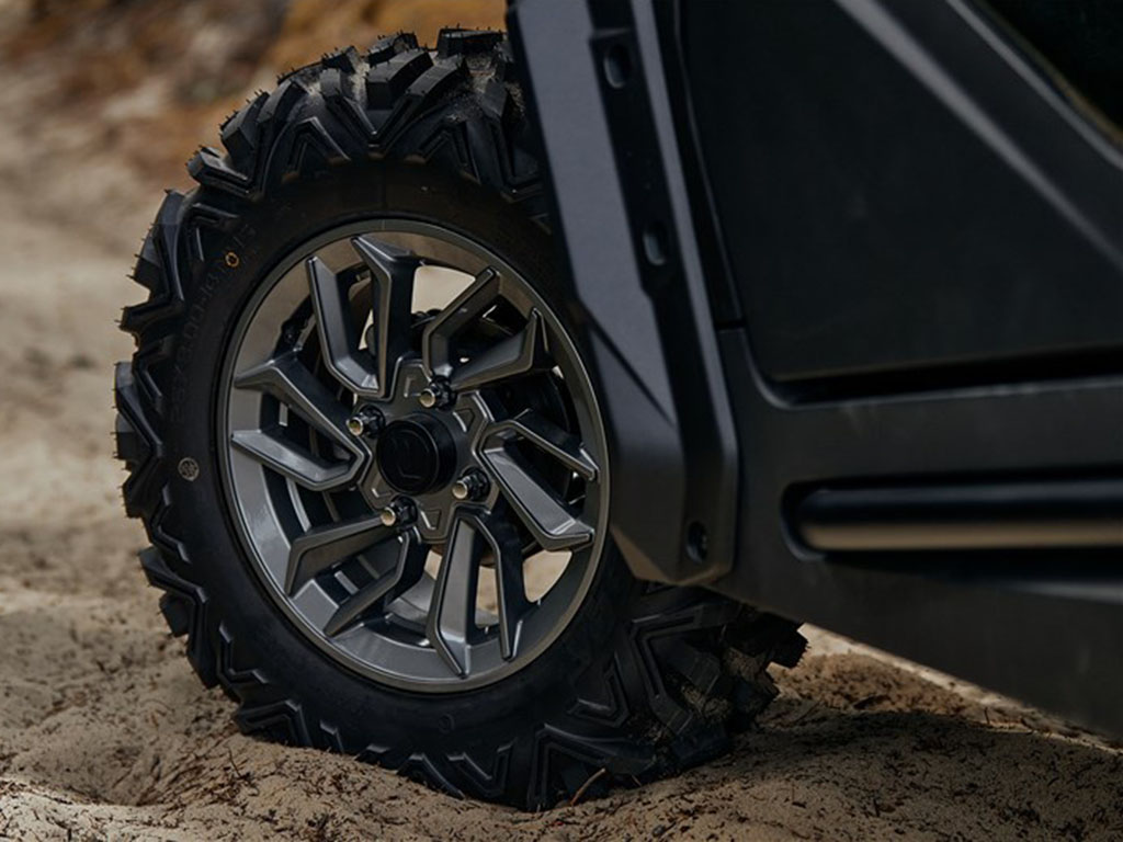 New 2024 CFMOTO ZForce 800 Trail Utility Vehicles in Hutchinson