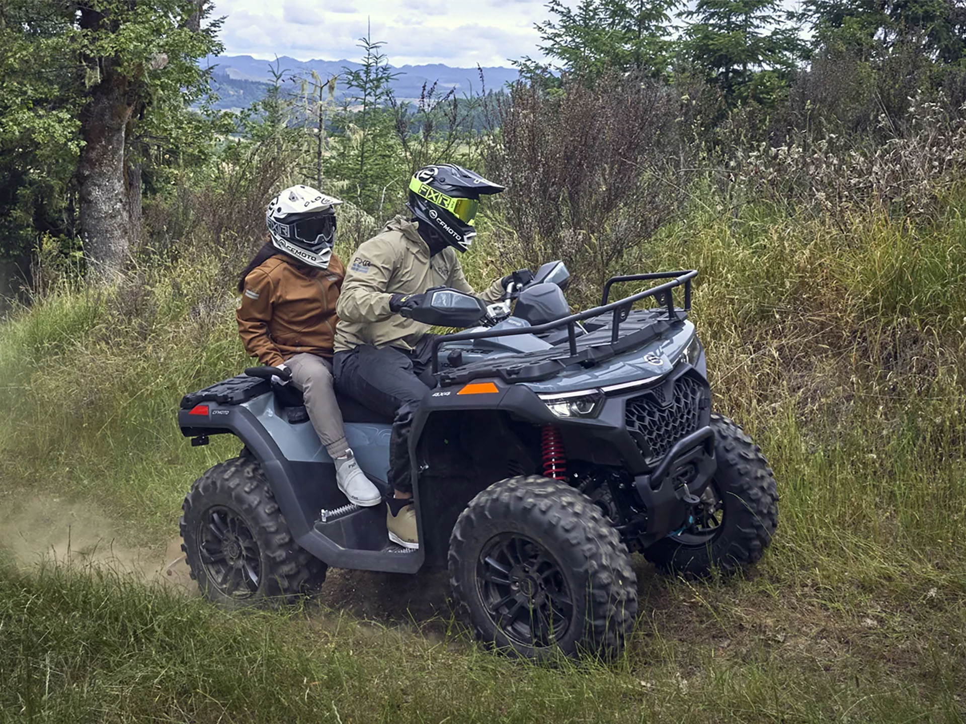 2025 CFMOTO CForce 1000 Touring in Saint Maries, Idaho - Photo 8