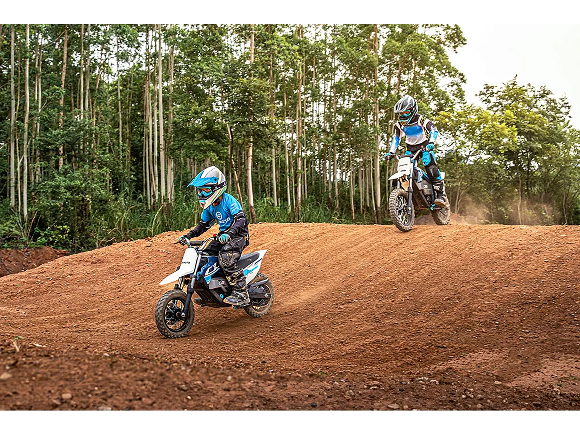 2025 CFMOTO CFX-2E in Eugene, Oregon - Photo 16