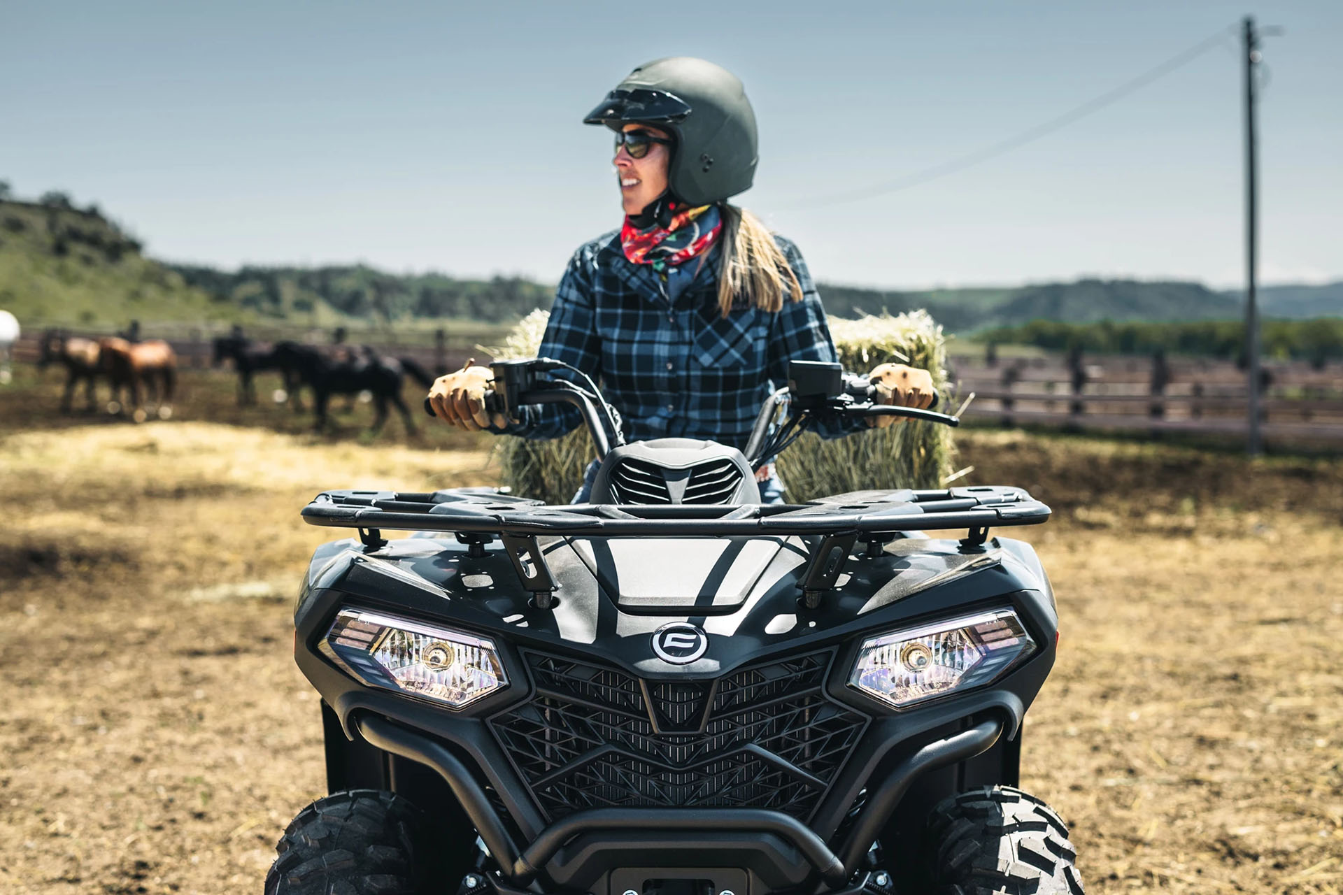 2026 CFMOTO CForce 400 in Columbia, Missouri - Photo 4