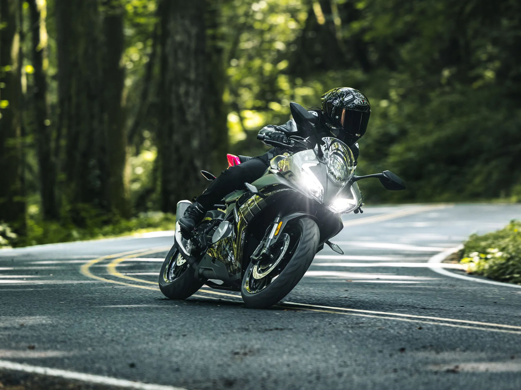 2026 CFMOTO 300SS in Topsham, Maine - Photo 4