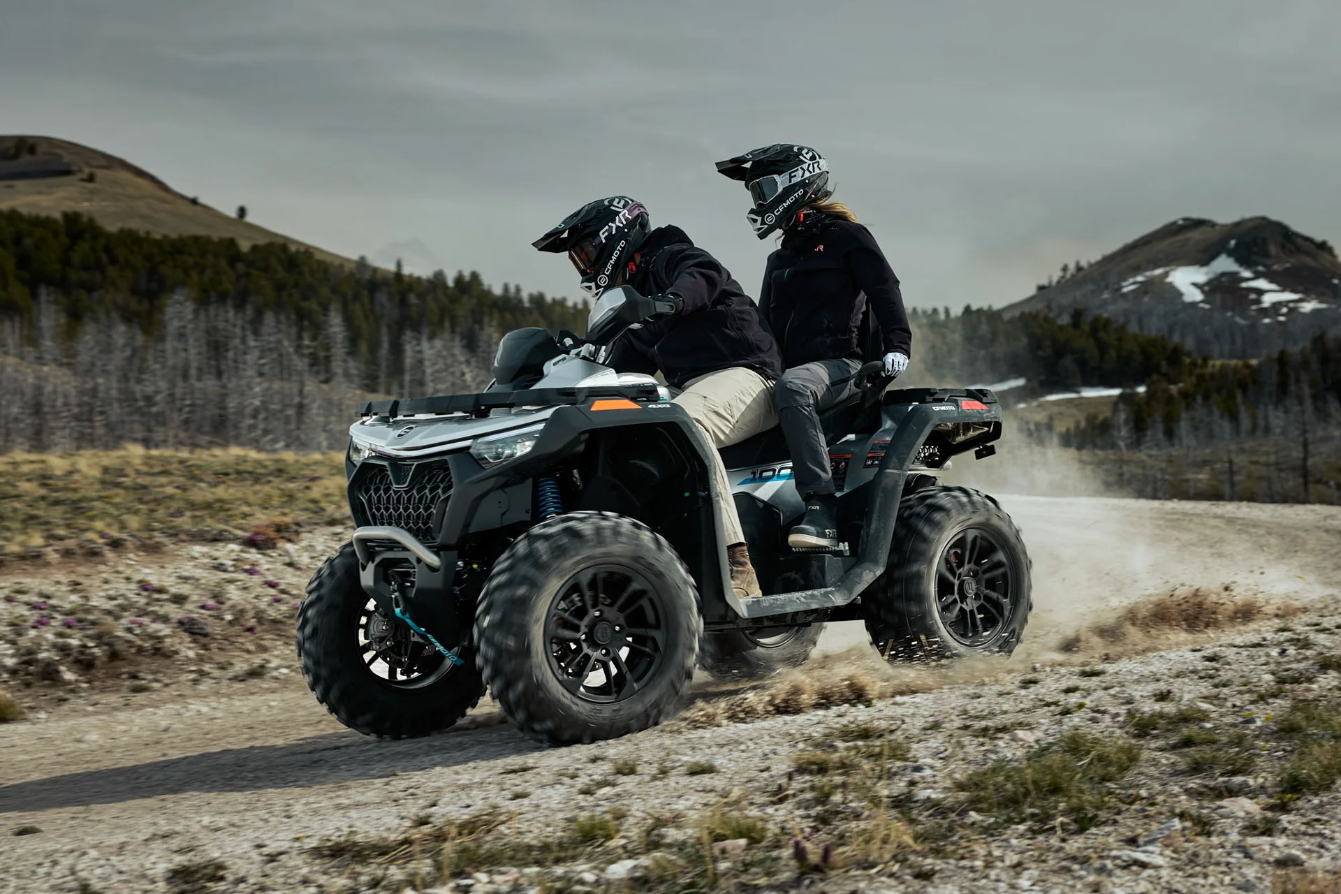 2027  CFORCE 1000 Touring 12