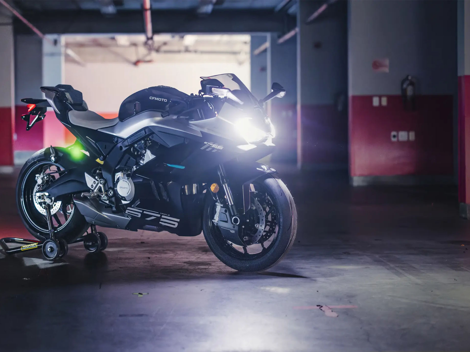 2025 CFMOTO 675SS in Columbia, South Carolina - Photo 8