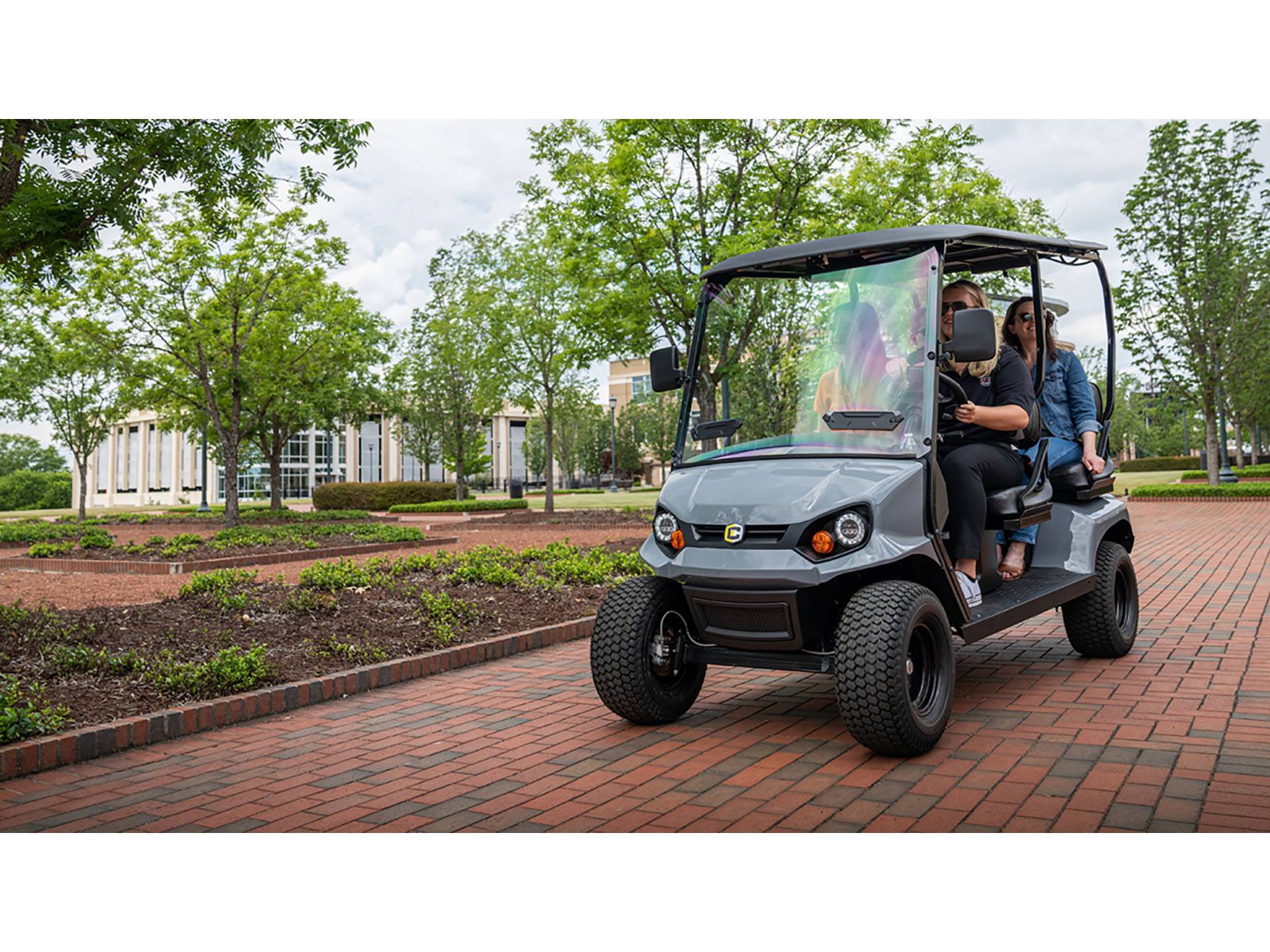 2024 Cushman Tour LSV ELiTE in Laconia, New Hampshire - Photo 4