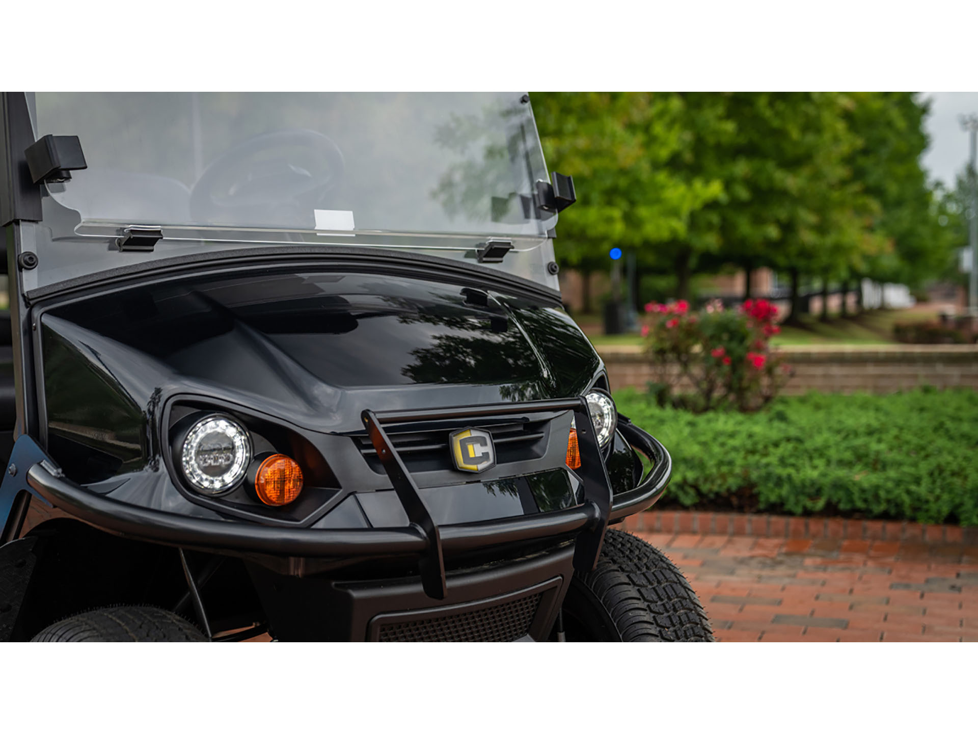 2025 Cushman Shuttle 2+2 ELiTE Lithium in Laconia, New Hampshire - Photo 5