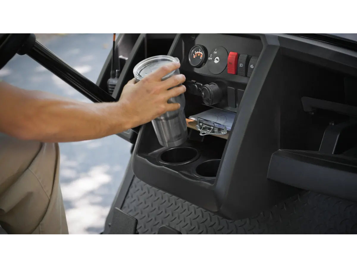 2025 Cushman Hauler Pro ELiTE Lithium in Laconia, New Hampshire - Photo 2