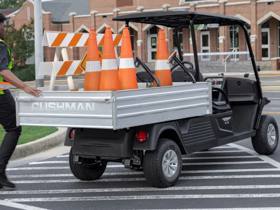 2025 Cushman Street-Legal Hauler XL LSV ELiTE Lithium in Laconia, New Hampshire - Photo 9