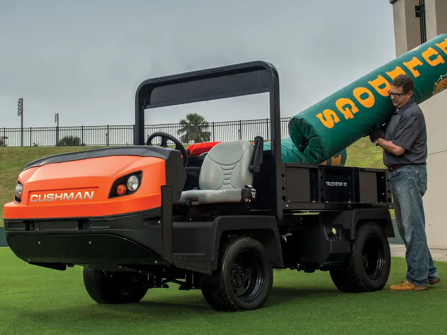 2025 Cushman Truckster XD Gas 2WD in Laconia, New Hampshire - Photo 2