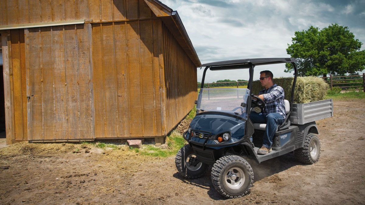 2026 Cushman Hauler photo 3