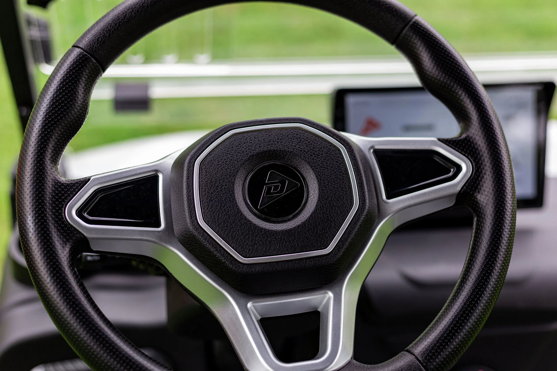 2026 Denago EV Rover photo 5