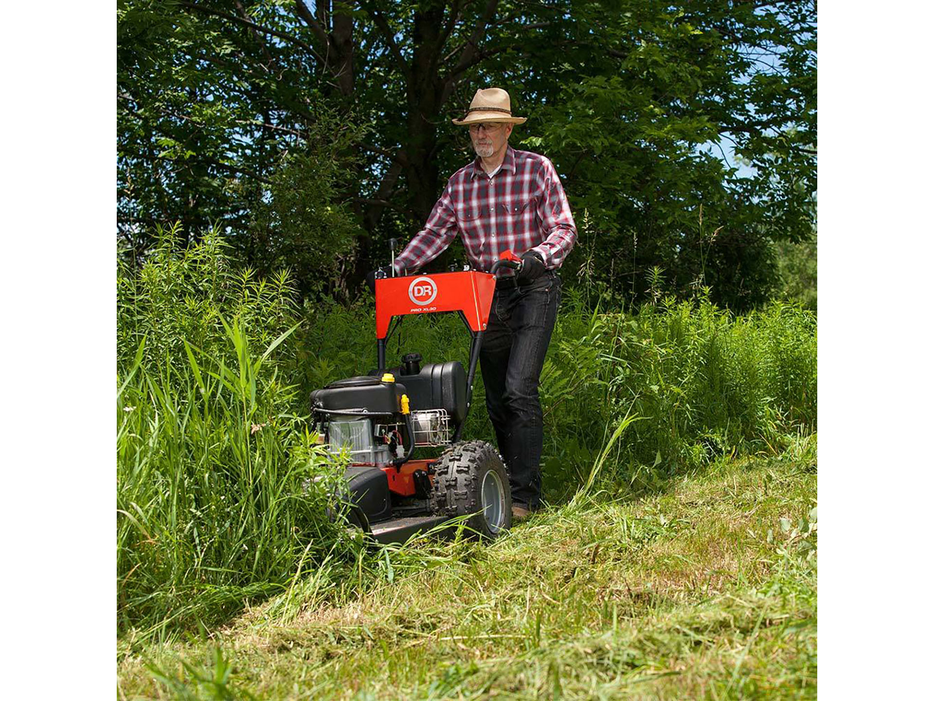 DR Power Equipment PRO XL30 30 in. Briggs & Stratton 17.5 hp in Gaylord, Michigan - Photo 5