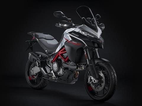 2021 Ducati Multistrada 950 S Spoked Wheel in Portland, Oregon - Photo 2