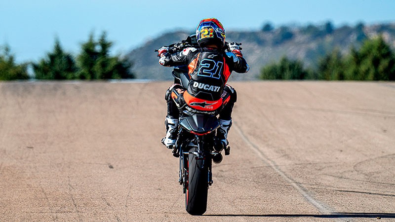 2022 Ducati Monster + in Portland, Oregon - Photo 4