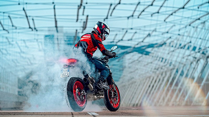 2022 Ducati Monster + in Portland, Oregon - Photo 5