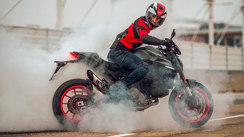 2022 Ducati Monster + in Portland, Oregon - Photo 6
