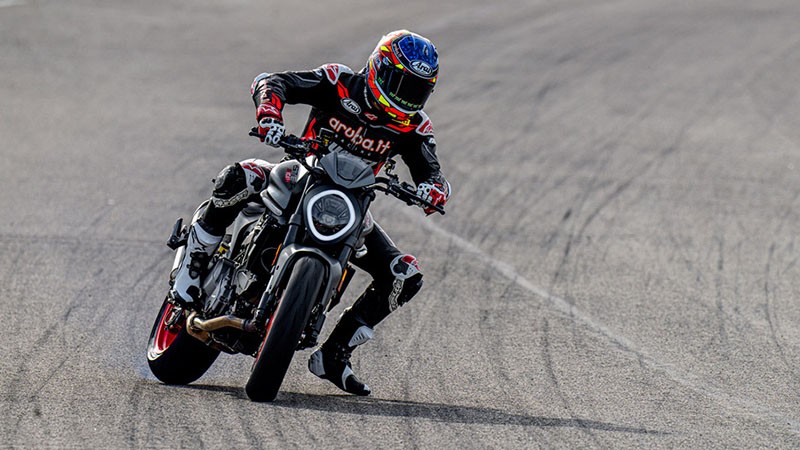 2022 Ducati Monster + in Portland, Oregon - Photo 8