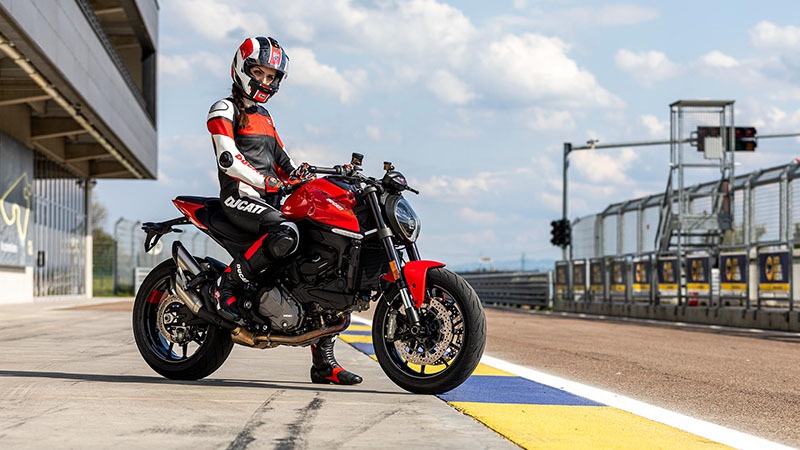 2022 Ducati Monster + in Portland, Oregon - Photo 9