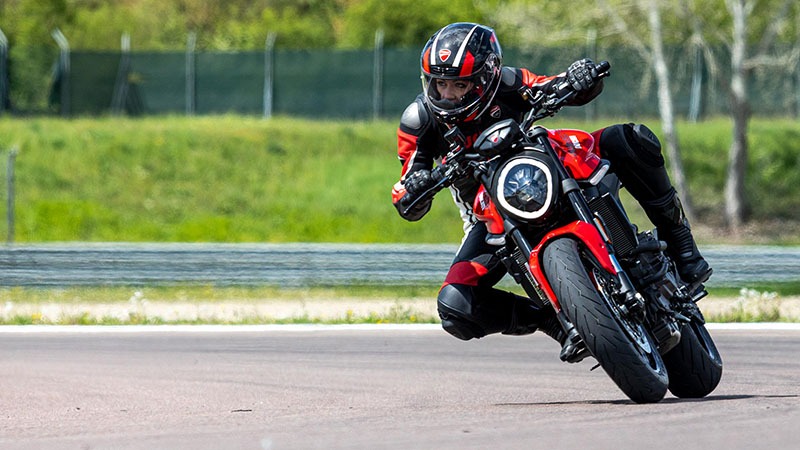 2022 Ducati Monster + in Portland, Oregon - Photo 13