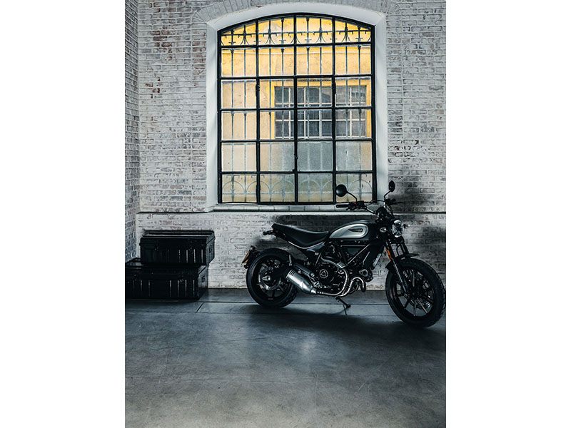 2022 Ducati Scrambler Icon Dark in Fort Myers, Florida - Photo 22