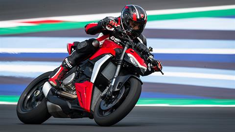 2022 Ducati Streetfighter V2 in Portland, Oregon - Photo 5