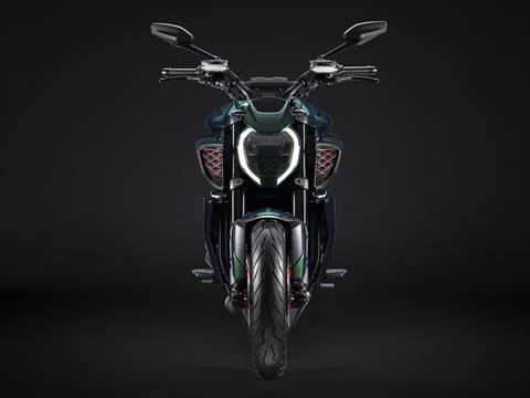 2024 Ducati Diavel For Bentley in Portland, Oregon - Photo 5