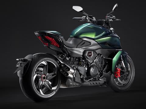 2024 Ducati Diavel For Bentley in Portland, Oregon - Photo 6