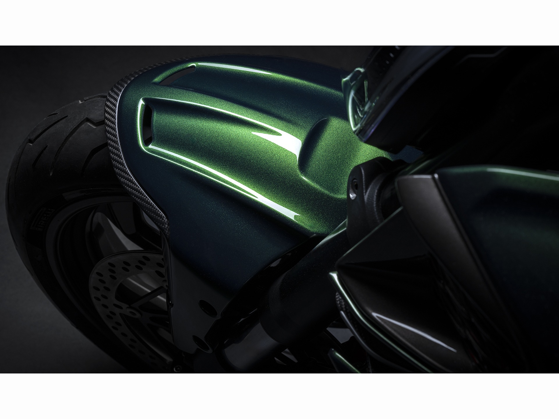 2024 Ducati Diavel For Bentley in Portland, Oregon - Photo 15