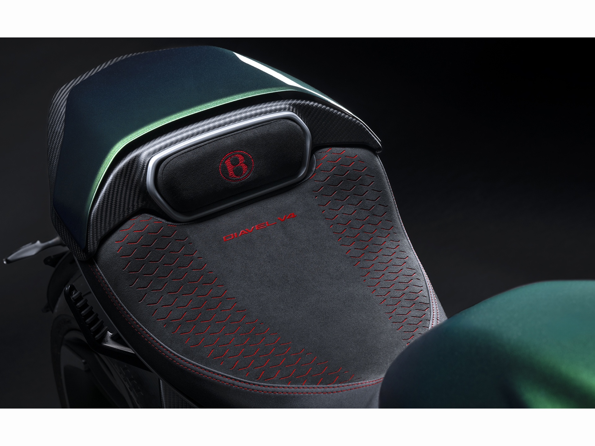 2024 Ducati Diavel For Bentley in Portland, Oregon - Photo 17