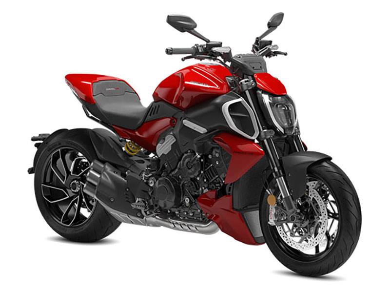 2024 Ducati Diavel V4 in Foxboro, Massachusetts - Photo 26