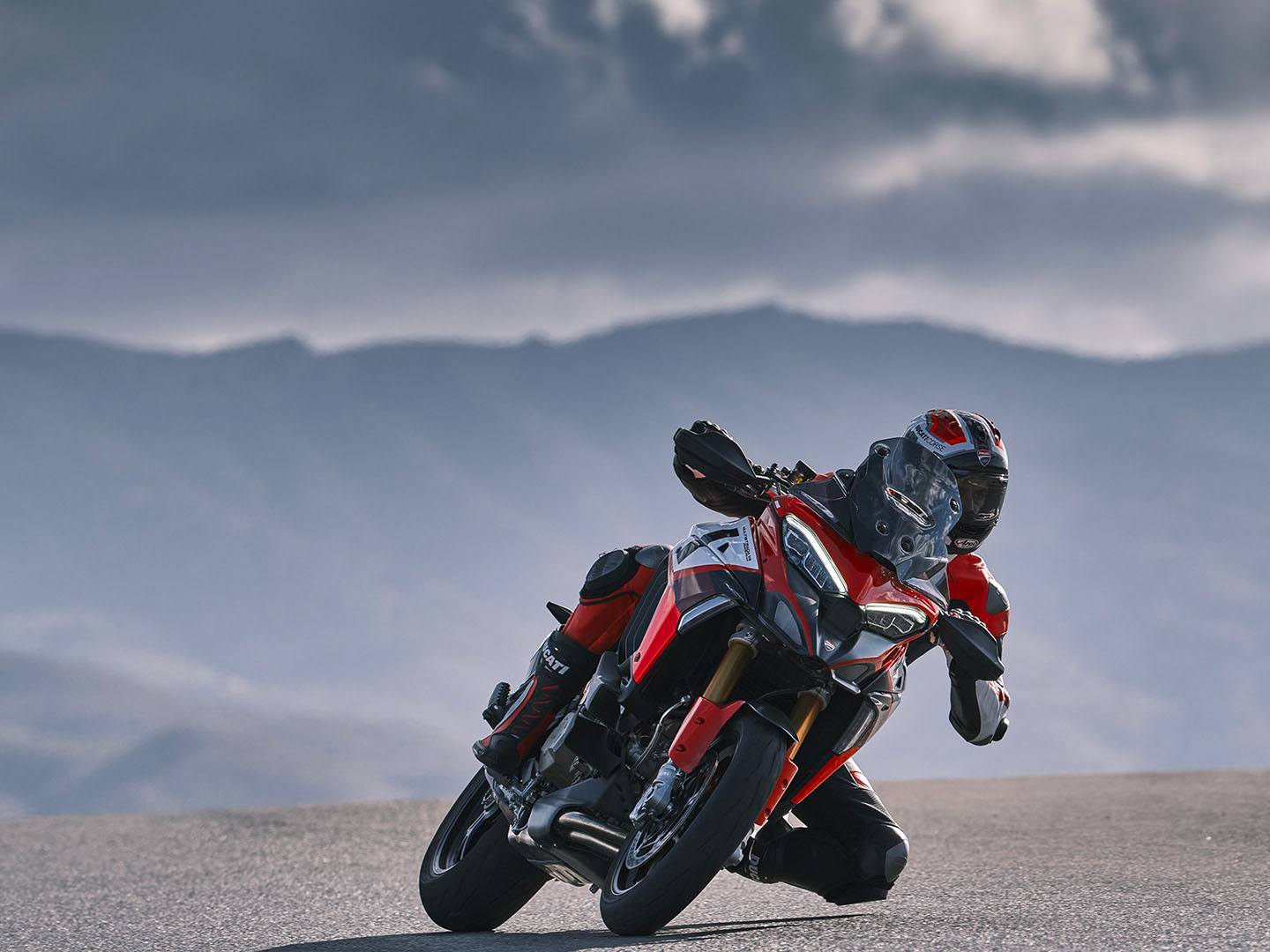 2024 Ducati Multistrada V4 Pikes Peak in Portland, Oregon - Photo 13